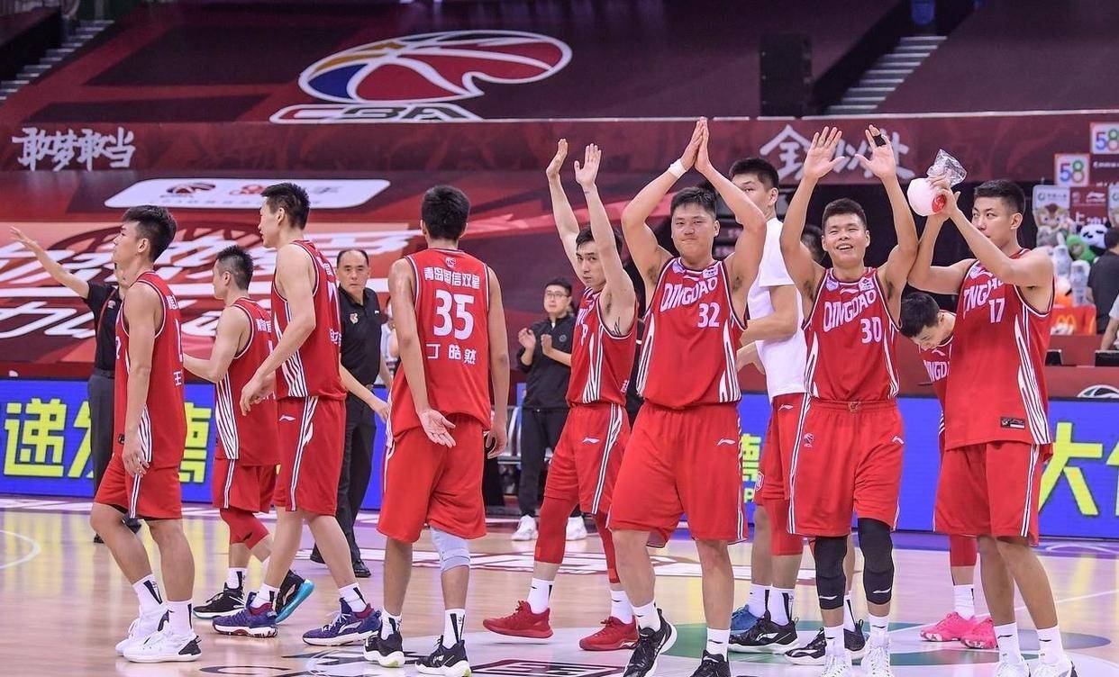 山东男篮今晨临场应变，志在NBA季后赛名次提升，引发热议，年轻球员得到机会的简单介绍