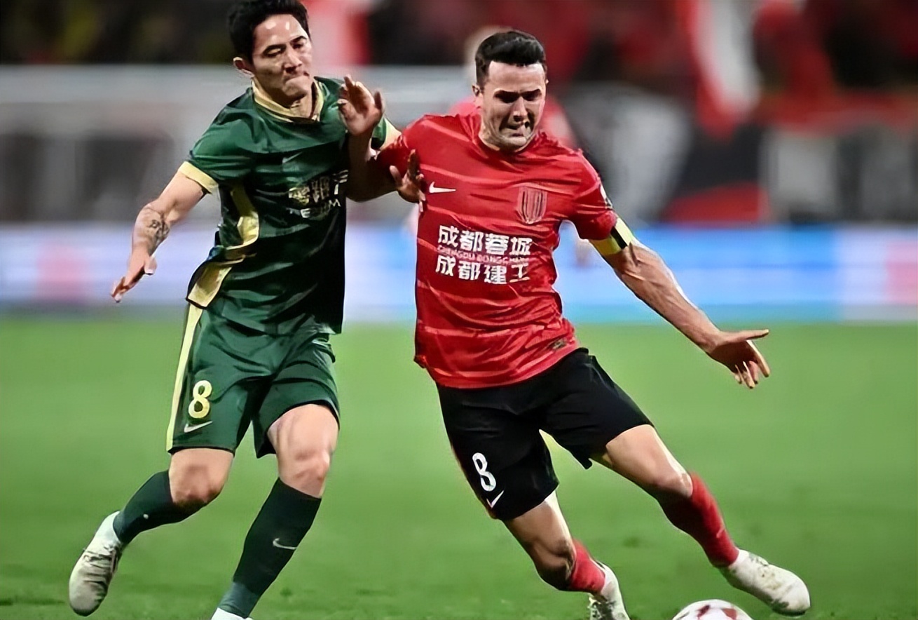 赛后成都蓉城调整名单以备意甲；远射贴柱环节打磨；悬念犹存；赛程密集仍需轮换(国米补强24小时两度反转)