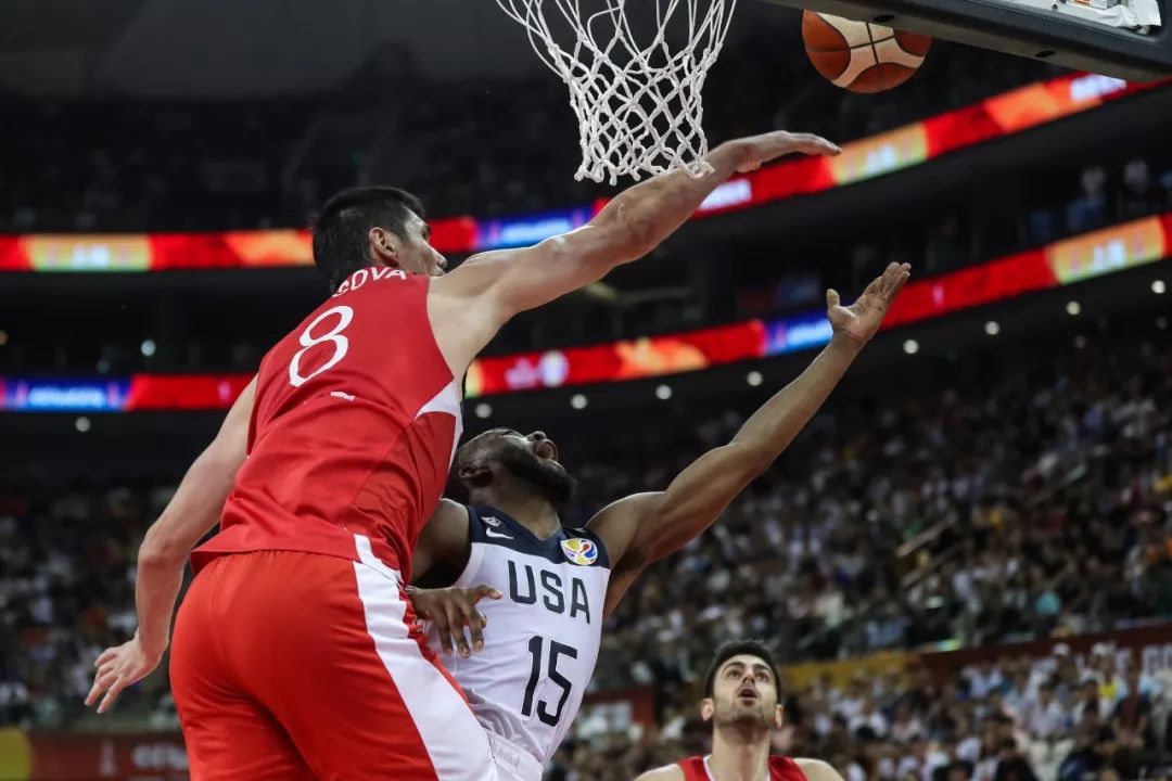 关于关键时刻欧冠焦点战;莱比锡豪取连胜;赛场秩序良好;球探报告显示潜力的信息 关于关键时刻欧冠焦点战;莱比锡豪取连胜;赛场秩序良好;球探报告显示潜力的信息