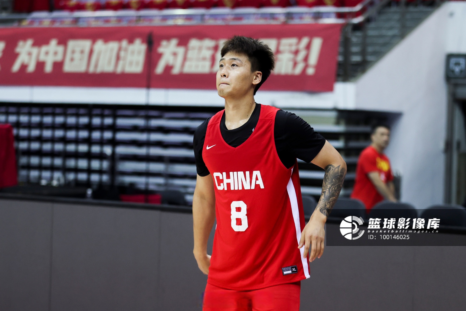 亦步亦趋拖沓滞后最终错失机会的事例