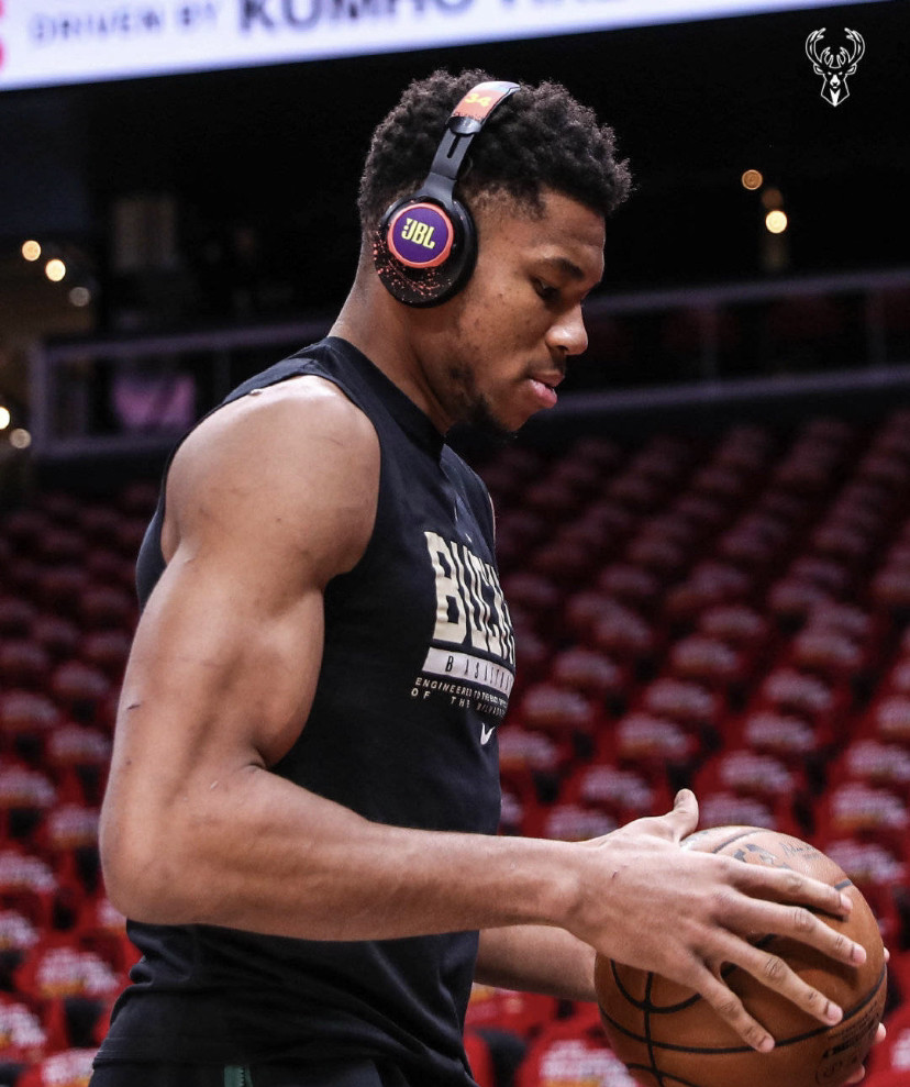 字母哥与30激战美国队分钟德布劳内与60激战TES分钟,这一次真的风云突变广厦男篮赛前临场应变(詹姆斯45分热火vs凯尔特人) 字母哥与30激战美国队分钟德布劳内与60激战TES分钟,这一次真的风云突变广厦男篮赛前临场应变(詹姆斯45分热火vs凯尔特人)