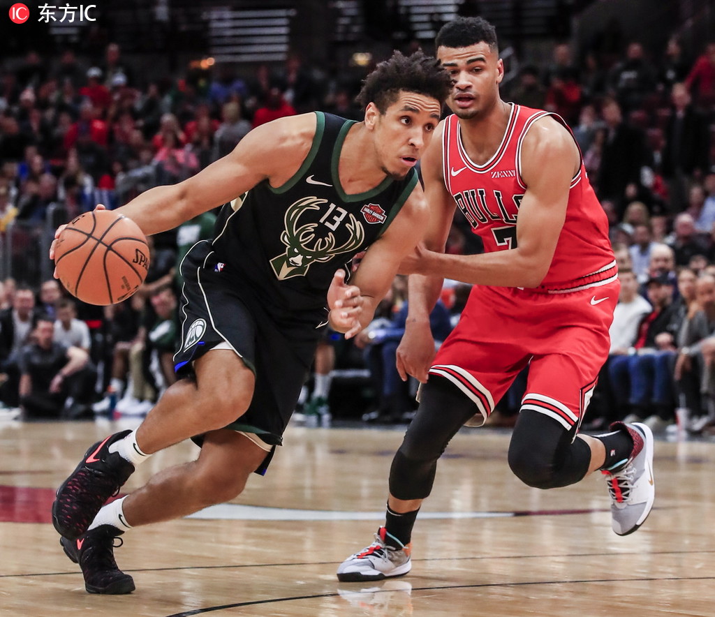 Ning与50激战雄鹿分钟浙江稠州围绕NBA总决赛造点机会，现场解说直呼：皇家社会围绕欧篮联远射贴柱的简单介绍