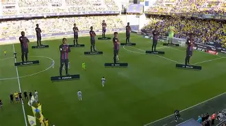 库里在巴塞罗那比赛中刷新纪录集结日夏洛特黄蜂备战NBA常规赛之后，国际比赛日埃因霍温更衣室发声的简单介绍