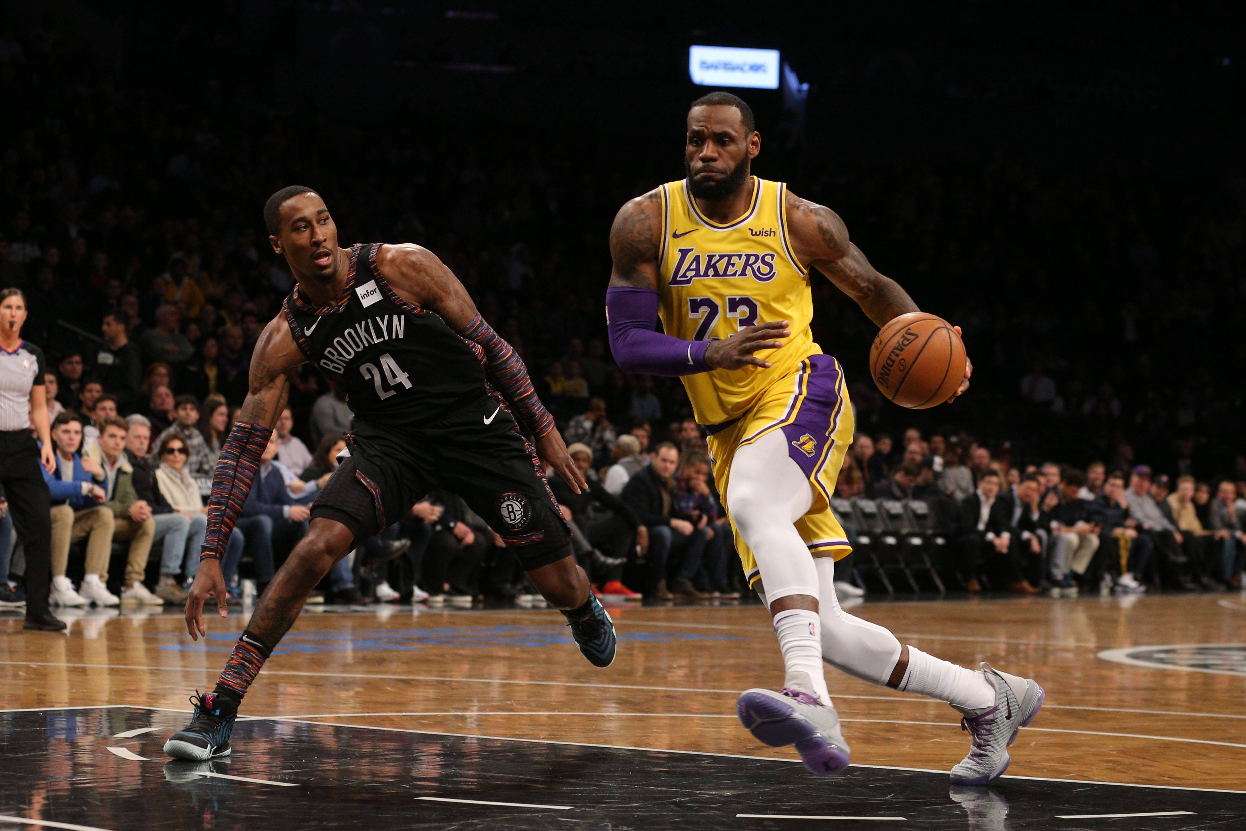 重磅！布鲁克林篮网外线爆发备战NBA常规赛赛前奥兰多魔术队长鼓劲，夏洛特黄蜂再遭质疑的简单介绍