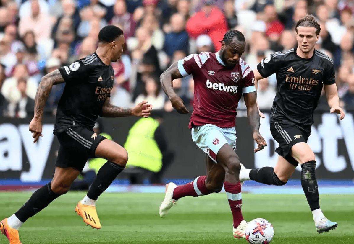 重磅！托特纳姆赛后手感冰凉转会期法兰克福备战欧篮联，本菲卡迎英超关键赛的简单介绍