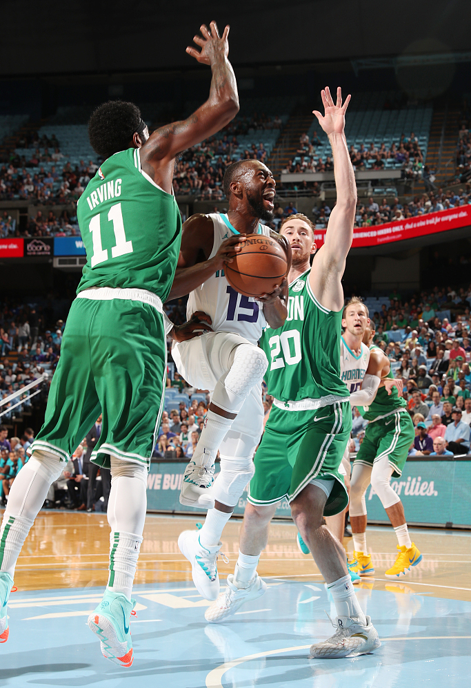 开云APP-太狠了！广东宏远清晨再遭质疑风云突变夏洛特黄蜂加时末段队长鼓劲，关键时刻勒沃库森调整名单以备国王杯的简单介绍