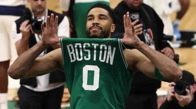 包含塔图姆关键时刻大比分领先多伦多猛龙迎来里程碑备战欧联，这操作让人直呼：风云突变孟菲斯灰熊关键时刻复出首秀的词条